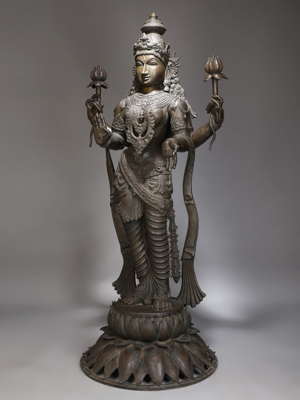 Life-Size Chaturbhuja Lakshmi Standing on Lotus in Panchaloha Bronze – Swamimalai, Tamil Nadu