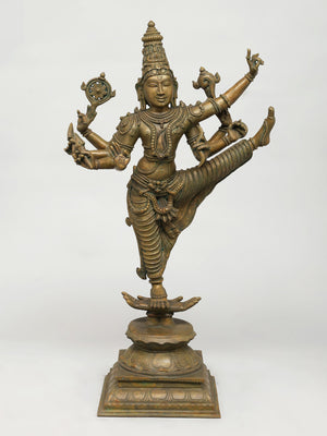 Ulagalantha Perumal Bronze Sculpture – Vishnu as Trivikrama in Dynamic Stride