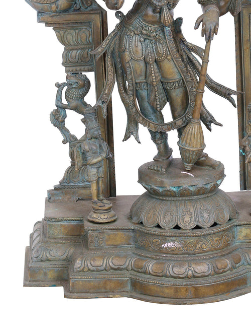 Chaturbhuja Vishnu in Tribhanga under Ornate Prabhavali With Hanuman and Garuda  in Panchaloha Bronze – Swamimalai, Tamil Nadu