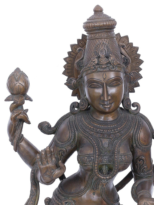 Four-Armed Lakshmi Standing on Double Lotus in Panchaloha Bronze – Swamimalai, Tamil Nadu