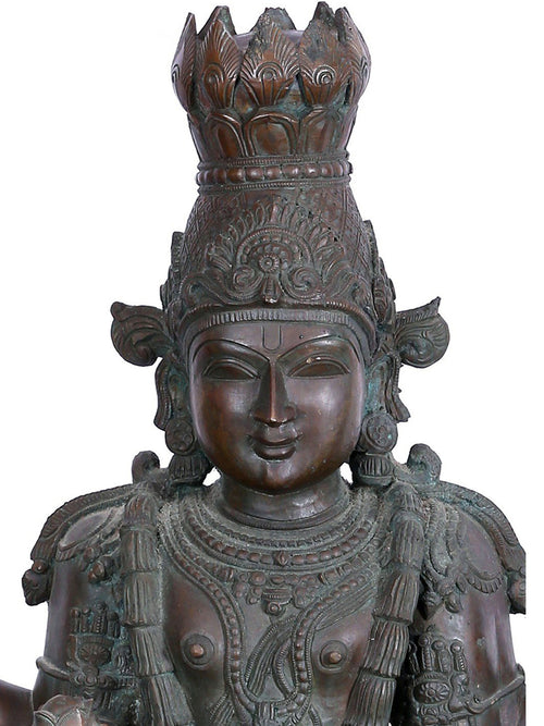 Sri Guruvayurappan Standing with Gada and Vaishnava Attributes in Bronze – Swamimalai, Tamil Nadu