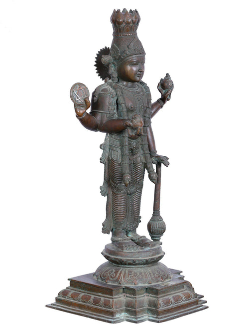 Sri Guruvayurappan Standing with Gada and Vaishnava Attributes in Bronze – Swamimalai, Tamil Nadu